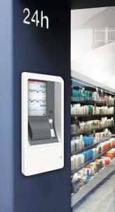 Apostore_Apotheke_Eingang-mit-24-7_Terminal-1-559x1024